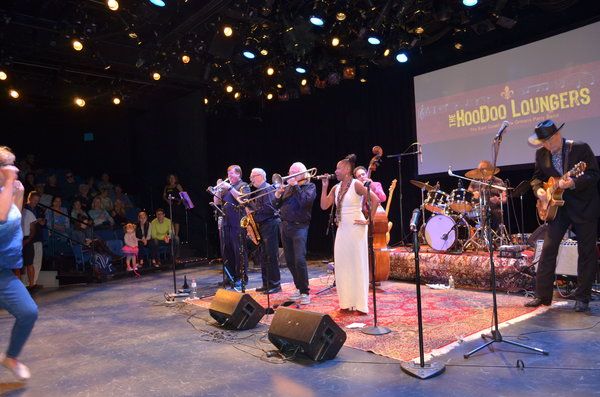 Joe Lauro & HooDoo Loungers Photo