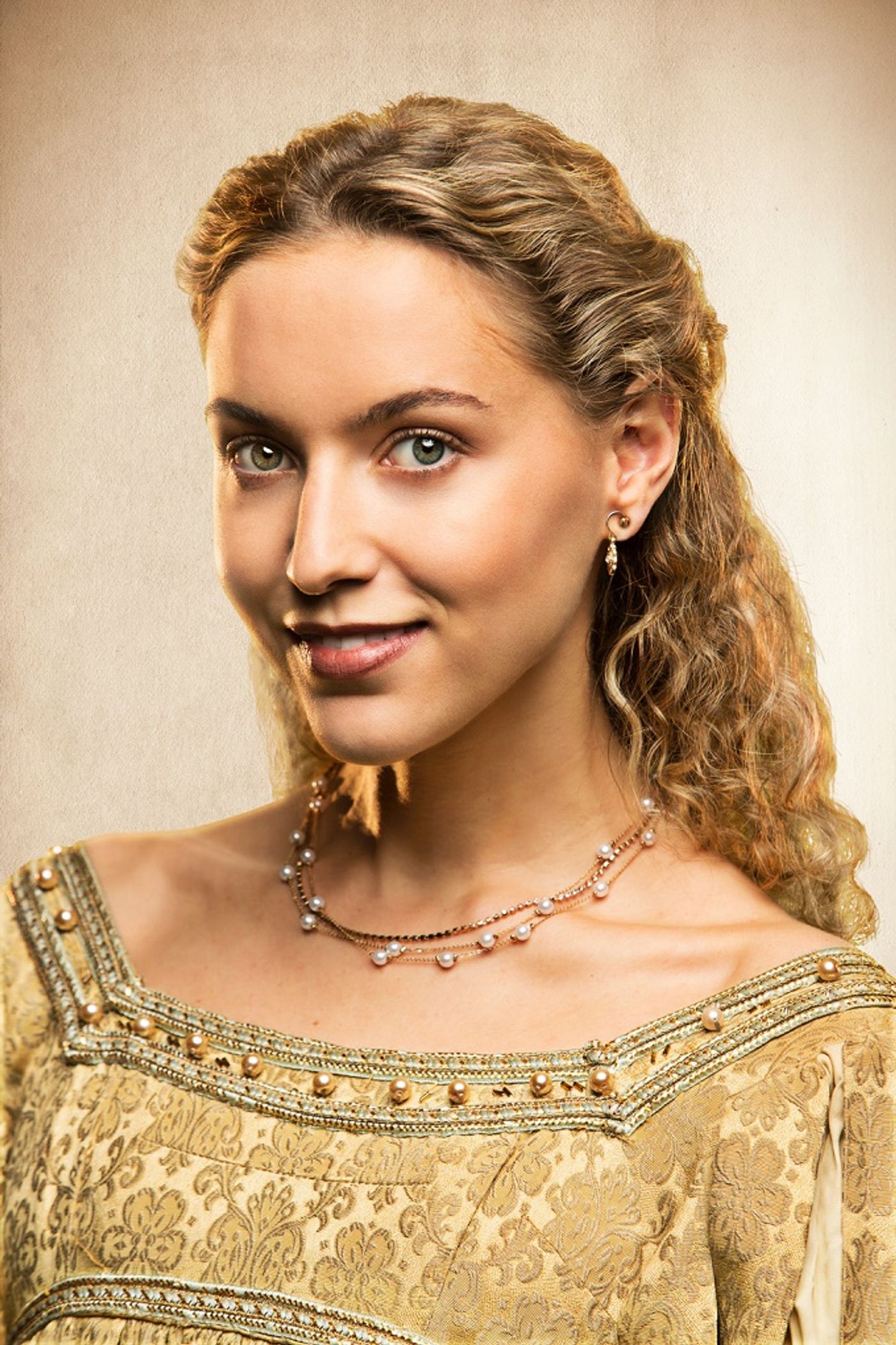 Interview: Five on Friday with Roxane Hayward of The Fugard Theatre's SHAKESPEARE IN LOVE  Image