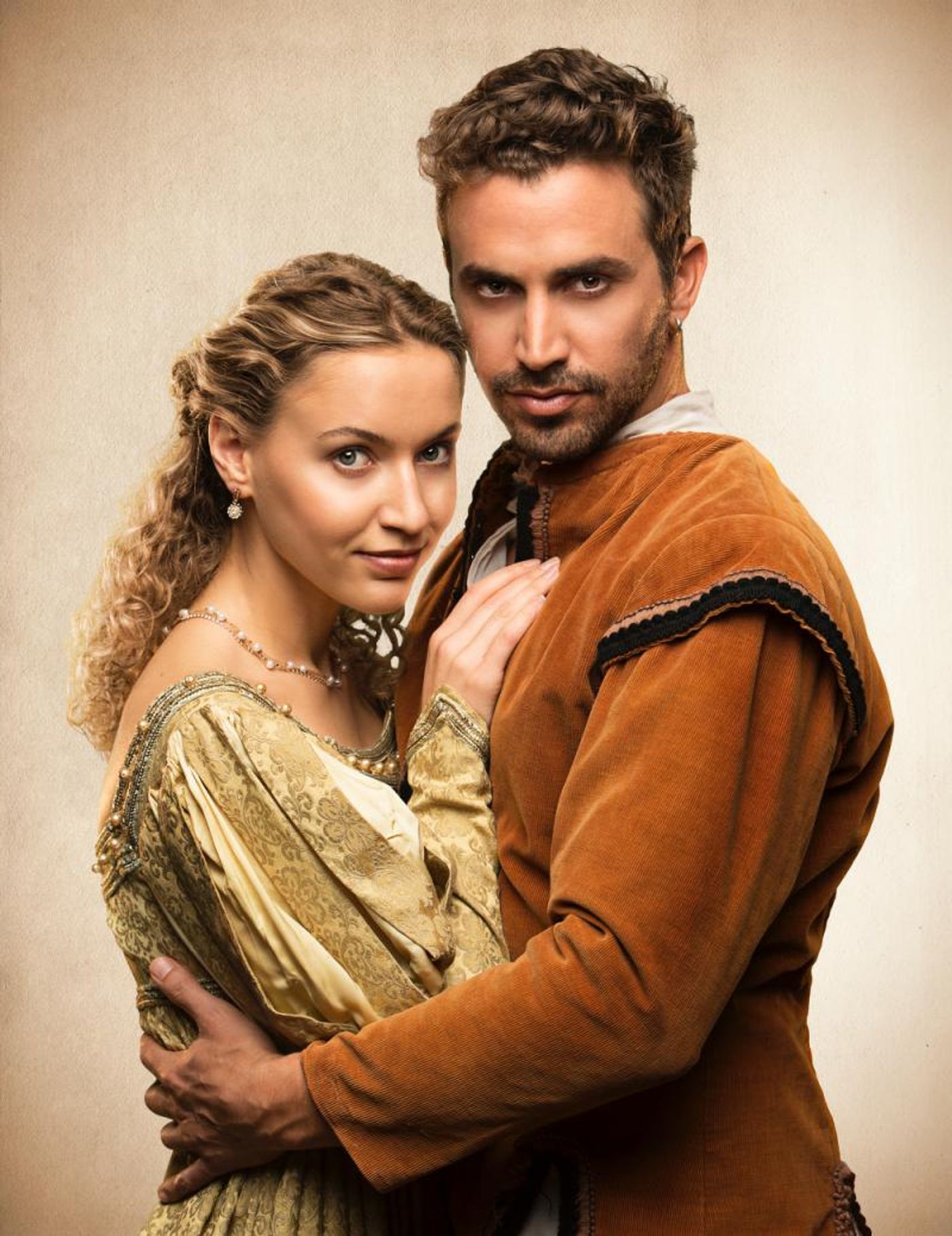 Interview: Five on Friday with Roxane Hayward of The Fugard Theatre's SHAKESPEARE IN LOVE  Image