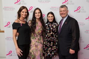 Lori Kanter Tritsch, Alex Tritsch, Samantha Fuld and William Lauder @ BroadwayWorld Lori Kanter Tritsch, Alex Tritsch, Samantha Fuld and William Lauder Photo