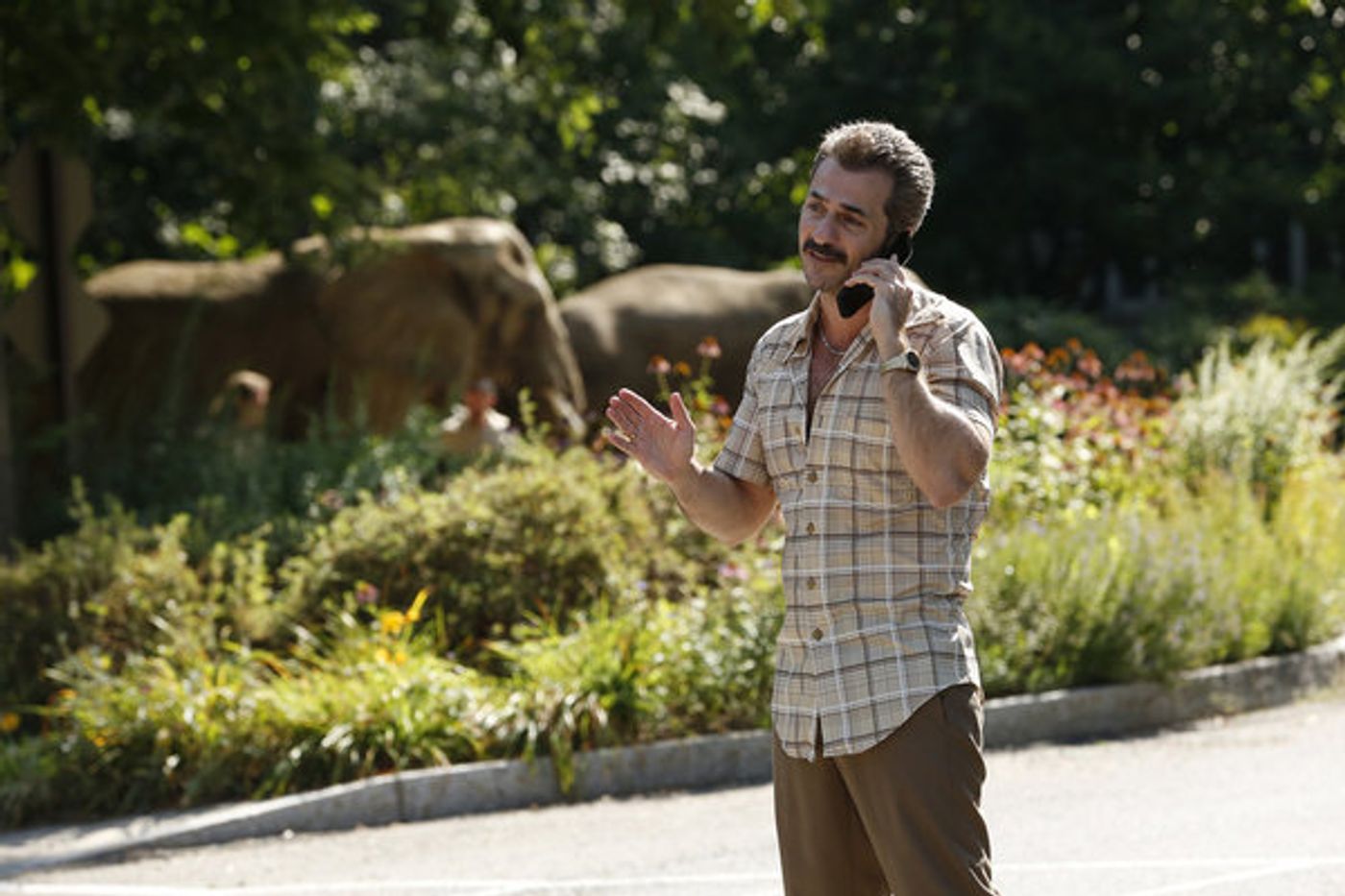 Photo Flash: First Look - Tony Winner Michael Aronov on THE BLACKLIST  Image