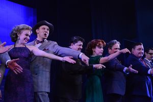 Laura Bell Bundy, Michael Mastro, Michael McGrath, Leslie Kritzer, Lewis J. Stadlen and Michael L. Walters @ BroadwayWorld Laura Bell Bundy, Michael Mastro, Michael McGrath, Leslie Kritzer, Lewis J. Stadlen Photo