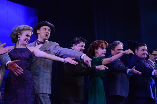  Laura Bell Bundy, Michael Mastro, Michael McGrath, Leslie Kritzer, Lewis J. Stadlen  Photo