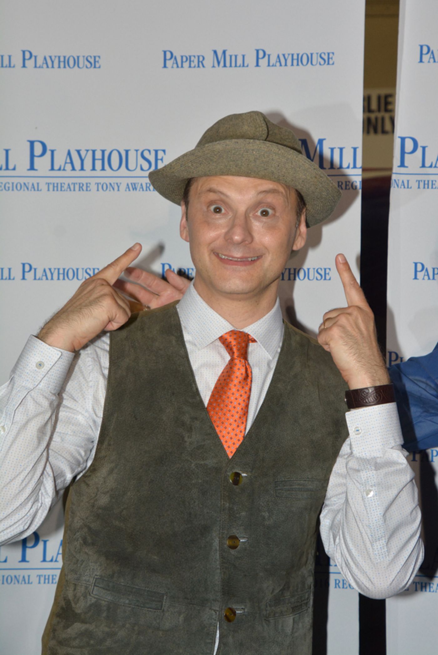 Photo Coverage: Leslie Kritzer, Laura Bell Bundy & the Cast of THE HONEYMOONERS Celebrate Opening Night!  Image