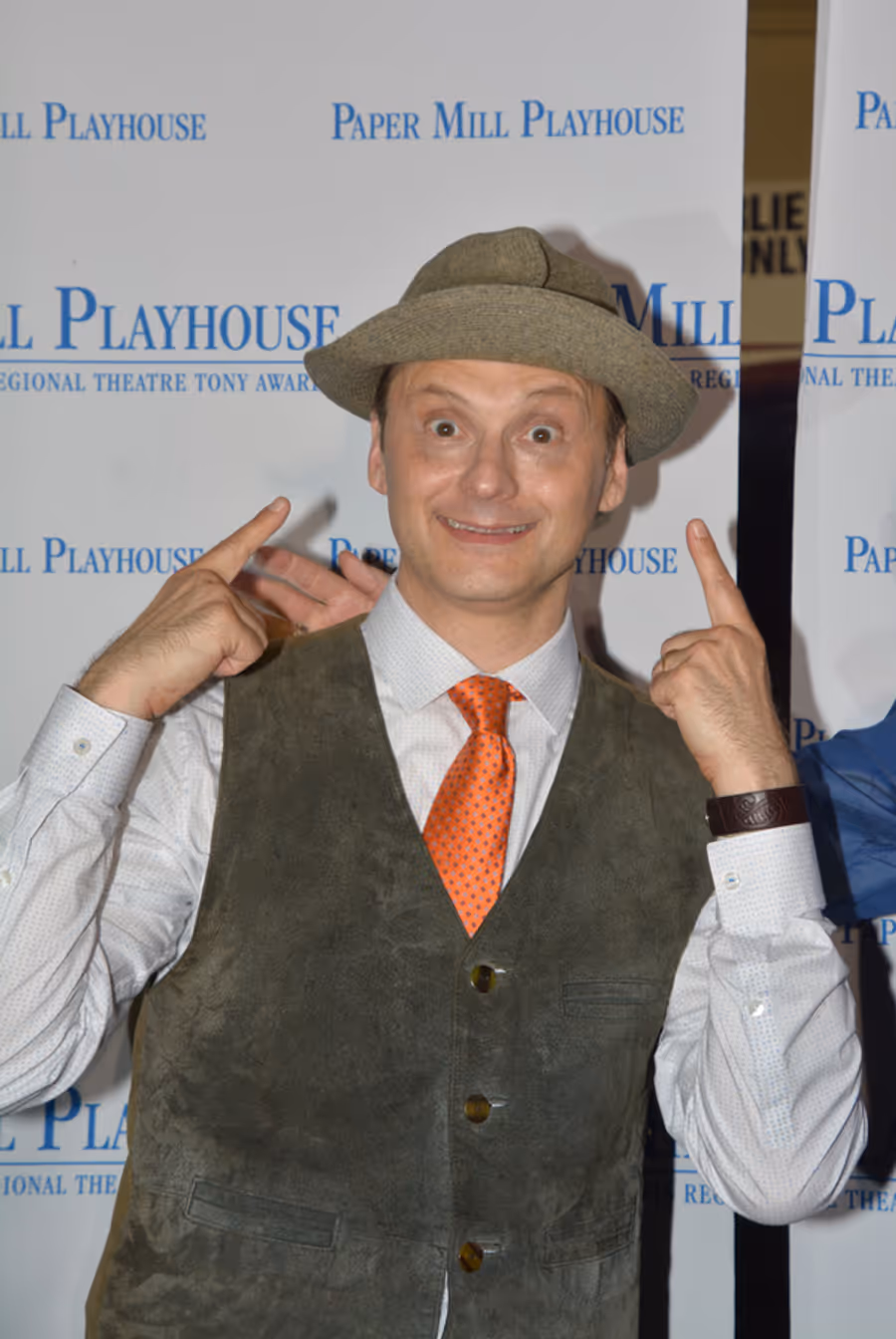 Photo Coverage: Leslie Kritzer, Laura Bell Bundy & the Cast of THE HONEYMOONERS Celebrate Opening Night! Image