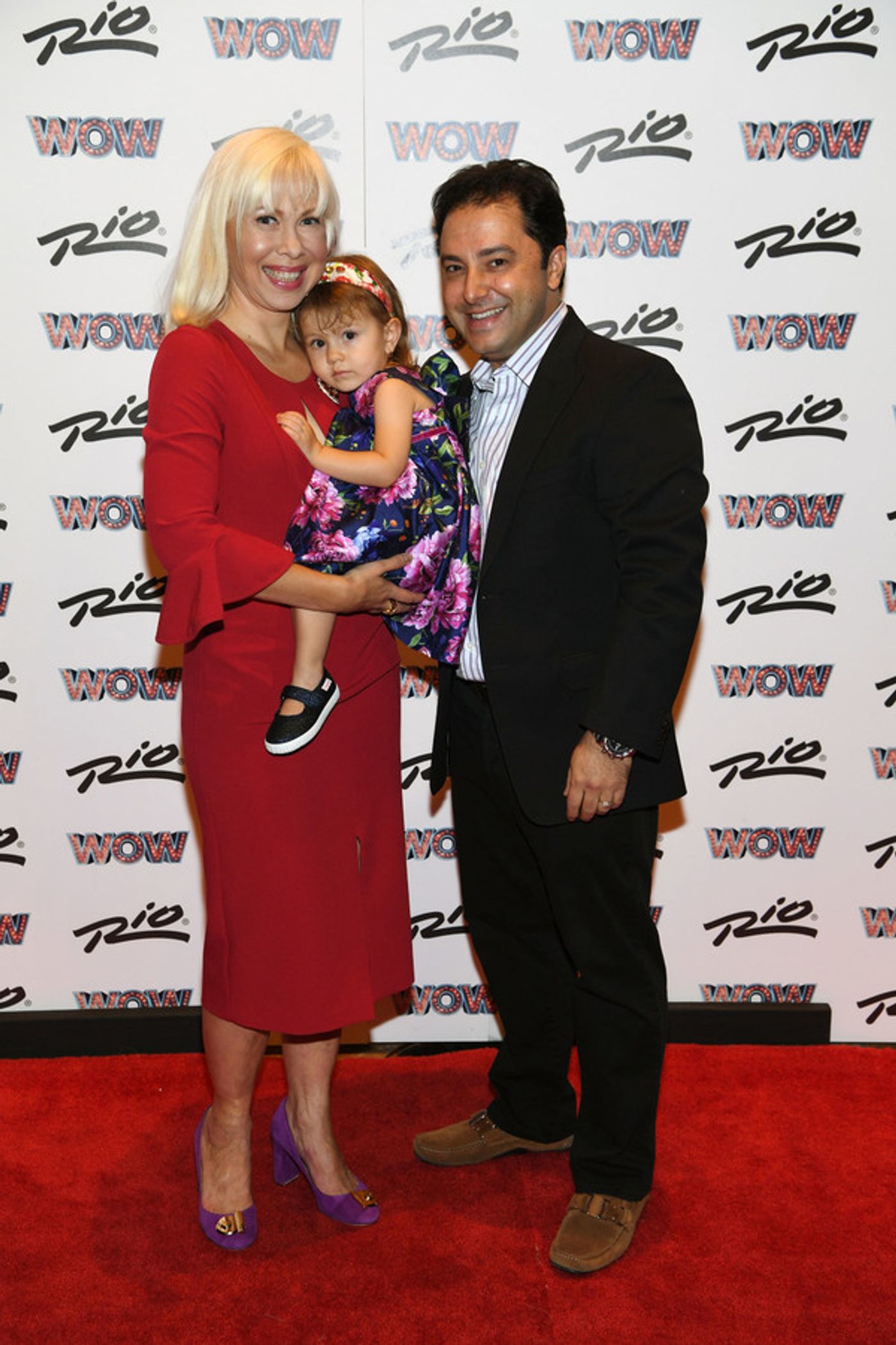 Photo Flash: WOW - WORLD OF WONDER Makes a Splash at the Rio on Opening Night  Image