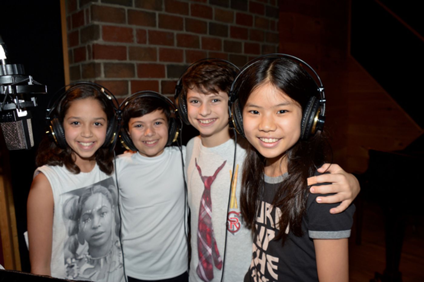 Exclusive Photo Coverage: SCHOOL OF ROCK Turns Yule of Rock for Carols For A Cure!  Image