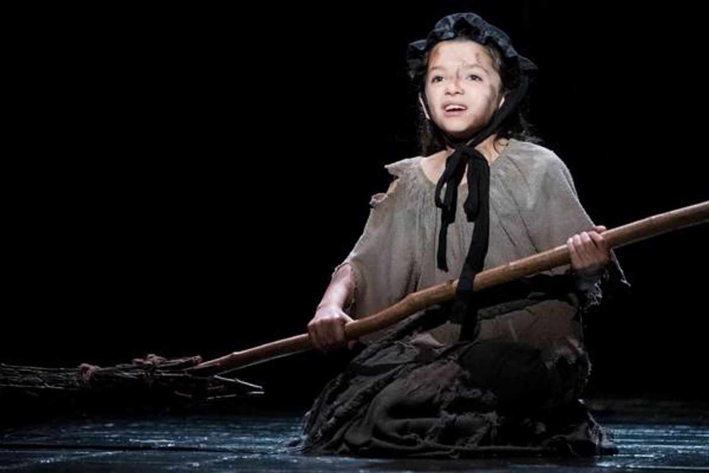 Photo Flash: Get A First Look At The New LES MISERABLES US Tour! Photo Flash: Get A First Look At The New LES MISERABLES US Tour! Image