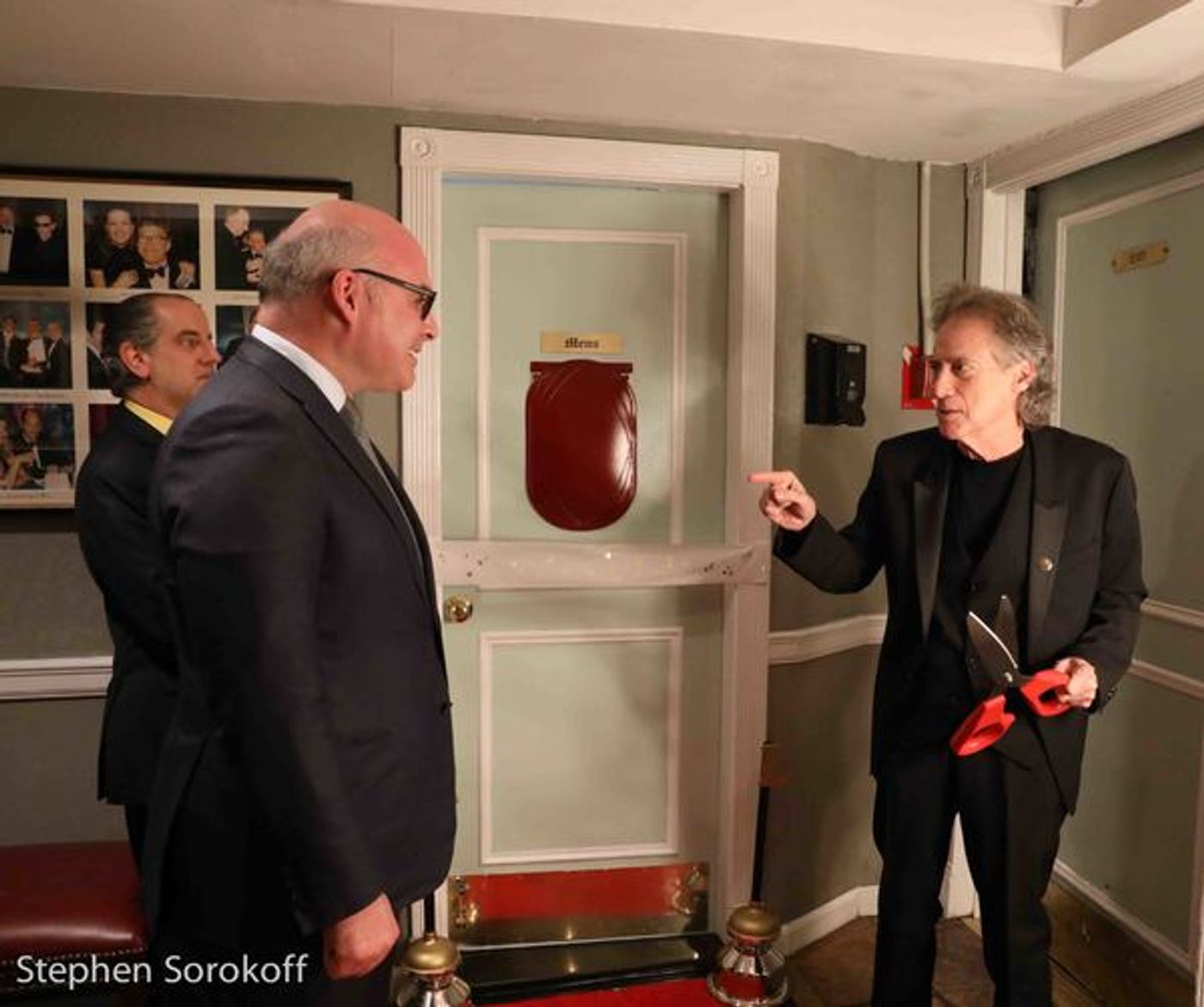 Photo Coverage: Comic Richard Lewis Has Room Named After Him by the Friars  Image