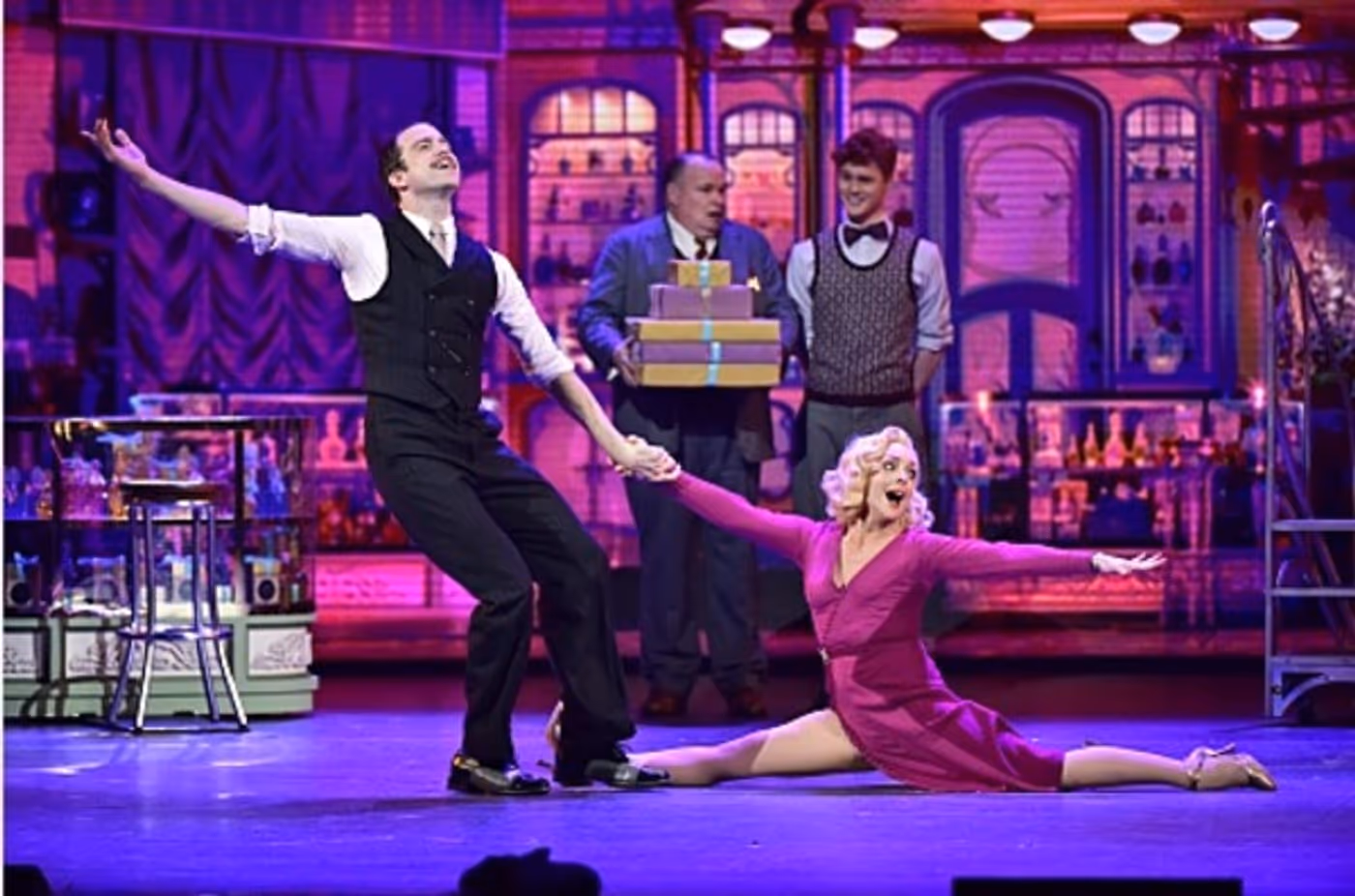 BWW Morning Brief October 11th, 2017: BRIGHT STAR Begins in LA, COME FROM AWAY Recoups, and More! Image