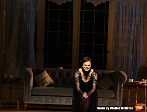 Elizabeth McGovern @ BroadwayWorld Elizabeth McGovern Photo