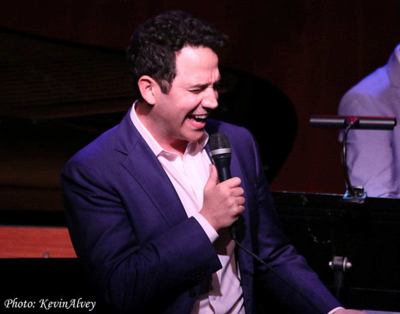 Photo Flash: Santino Fontana Croons at Broadway at Birdland  Image