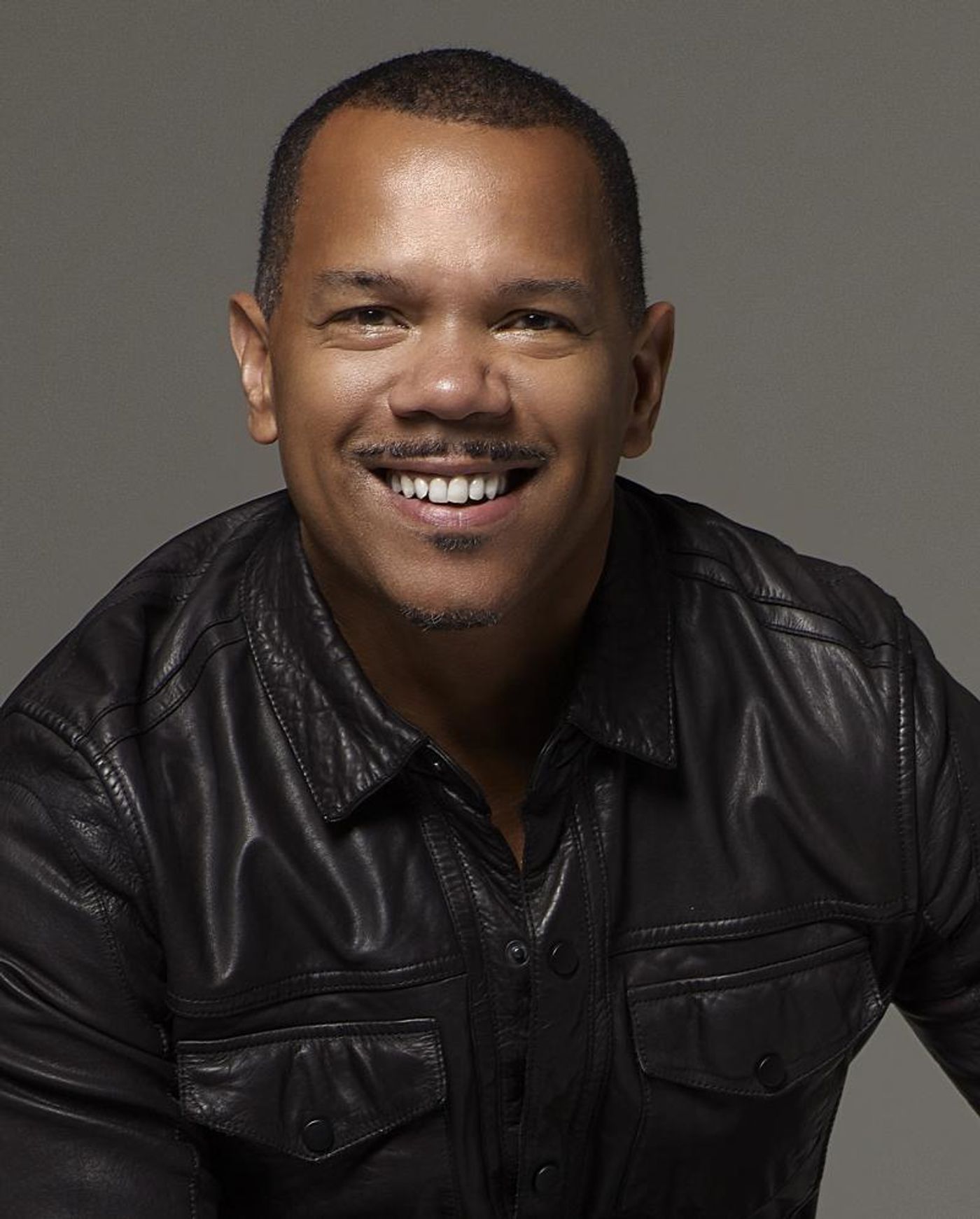 Steve Tomkins to Retire as Artistic Director of WA's Village Theatre  Image