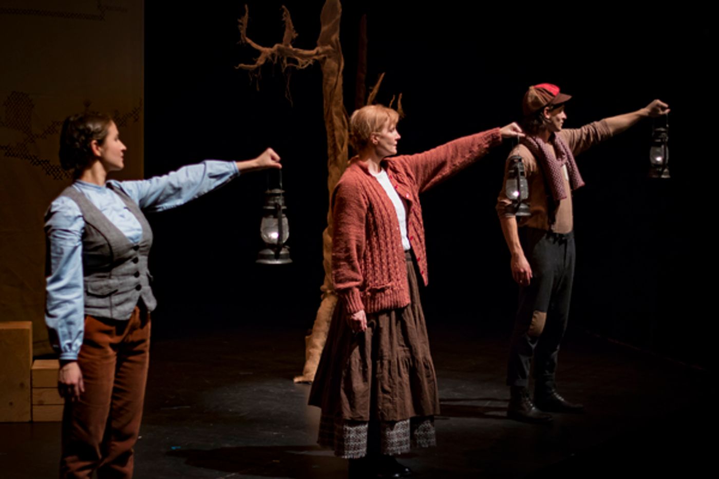 Photo Flash: First Look at BELLO at Young People's Theatre Photo Flash: First Look at BELLO at Young People's Theatre Image