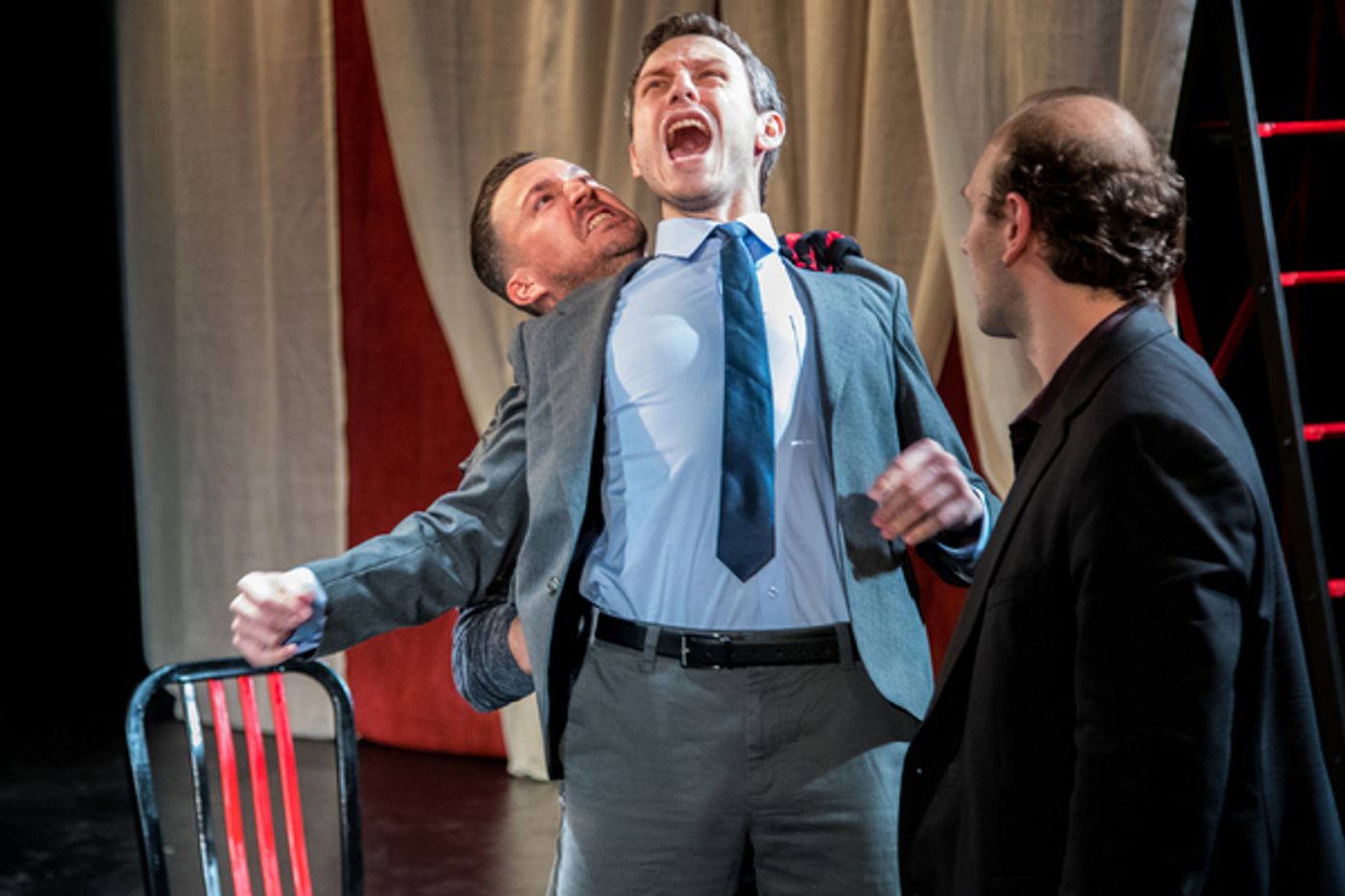 Photo Flash: First Look at Titan's Thrilling RICHARD III, Opening Tonight!  Image