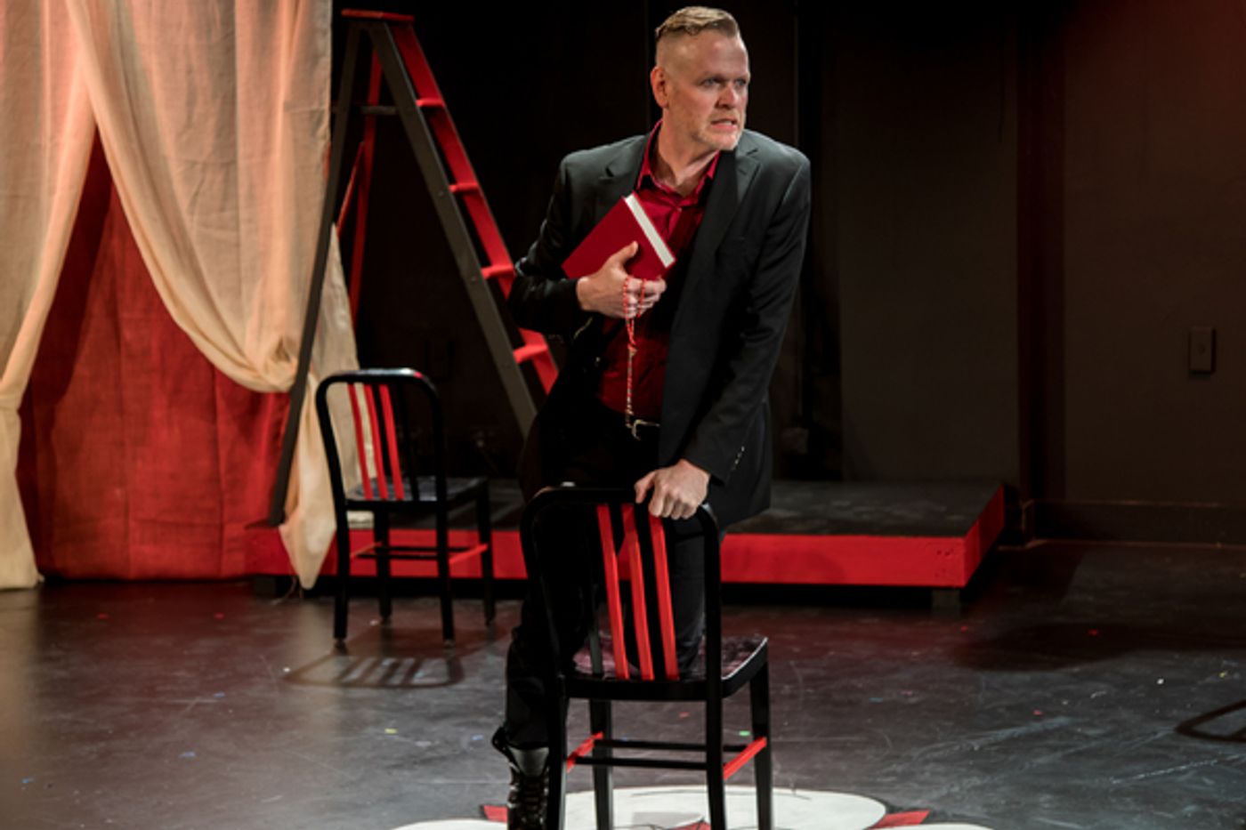 Photo Flash: First Look at Titan's Thrilling RICHARD III, Opening Tonight!  Image