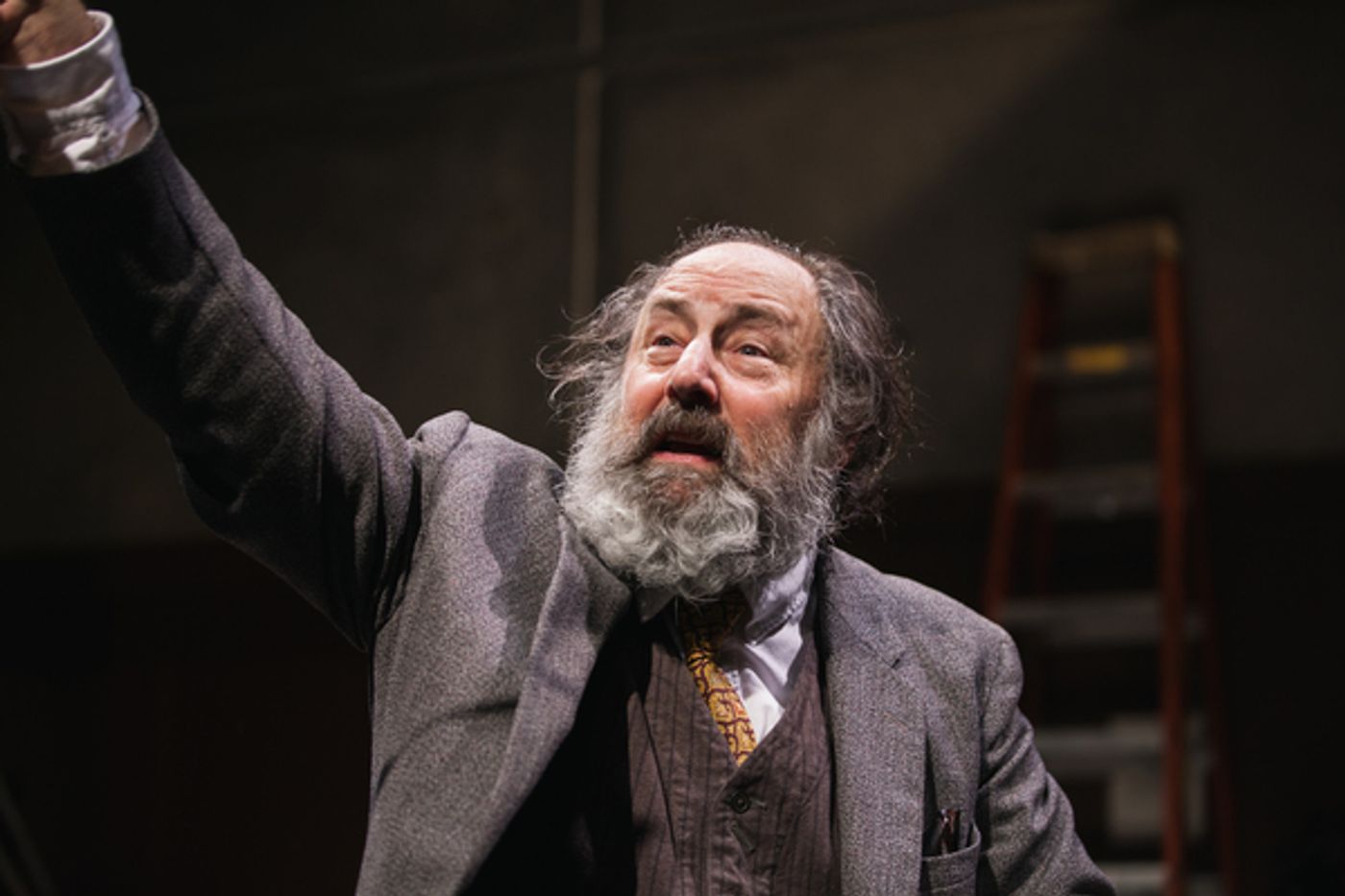 Photo Flash: First Look at Arye Gross in UNDERNEATH THE LINTEL at the Geffen  Image