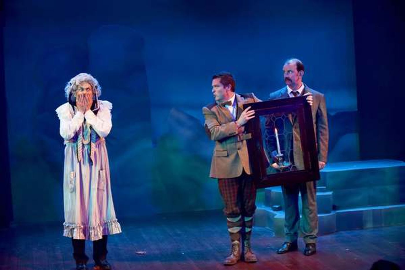 Photo Flash: First Look at THE HOUND OF THE BASKERVILLES at Orlando Shakes  Image