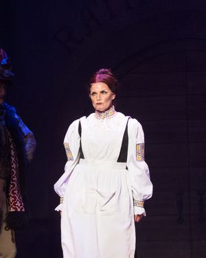 Tracy Rowe Mutz @ BroadwayWorld Tracy Rowe Mutz Photo