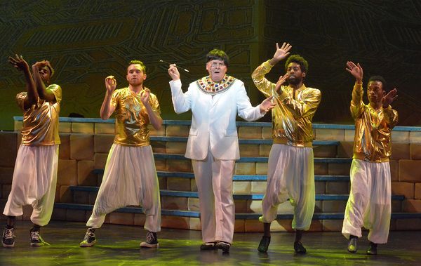 David Gilchrist and the Ensemble Photo