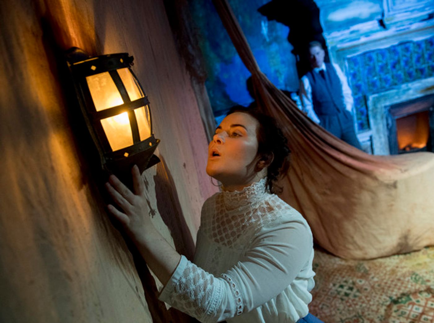 Photo Flash: First Look at Natasha J Barnes and Fred Perry in the Thriller TRYST  Image