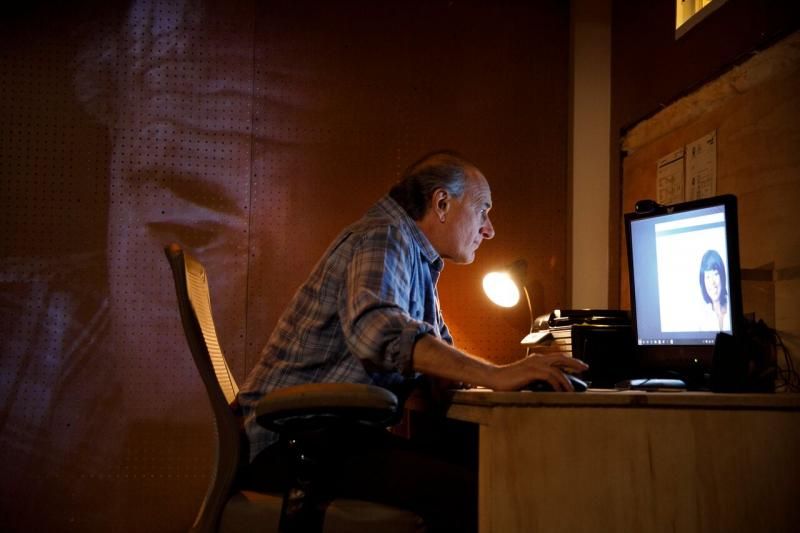 Review:  Peter Friedman and Deanna Dunagan Star as Estranged Mother and Son in THE TREASURER  Image