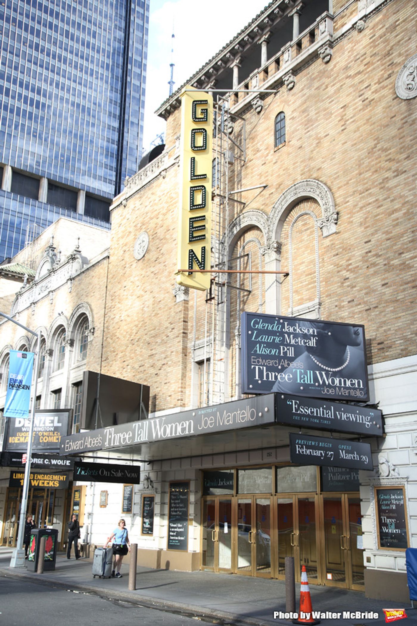 Up on the Marquee: Edward Albee's THREE TALL WOMEN  Image