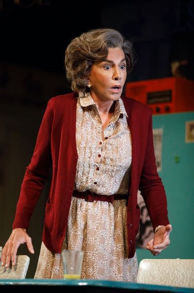 Mercedes Ruehl Photo