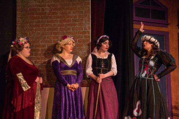 Samantha Free, Stephanie Shrader, Mairead Atkinson, and Emily Nadler Photo