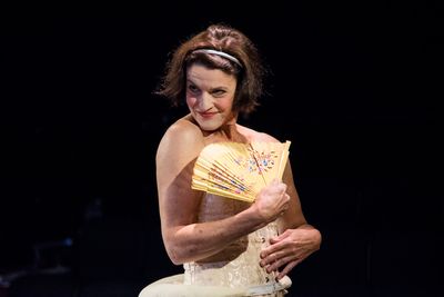 Lisa Hodsoll Photo