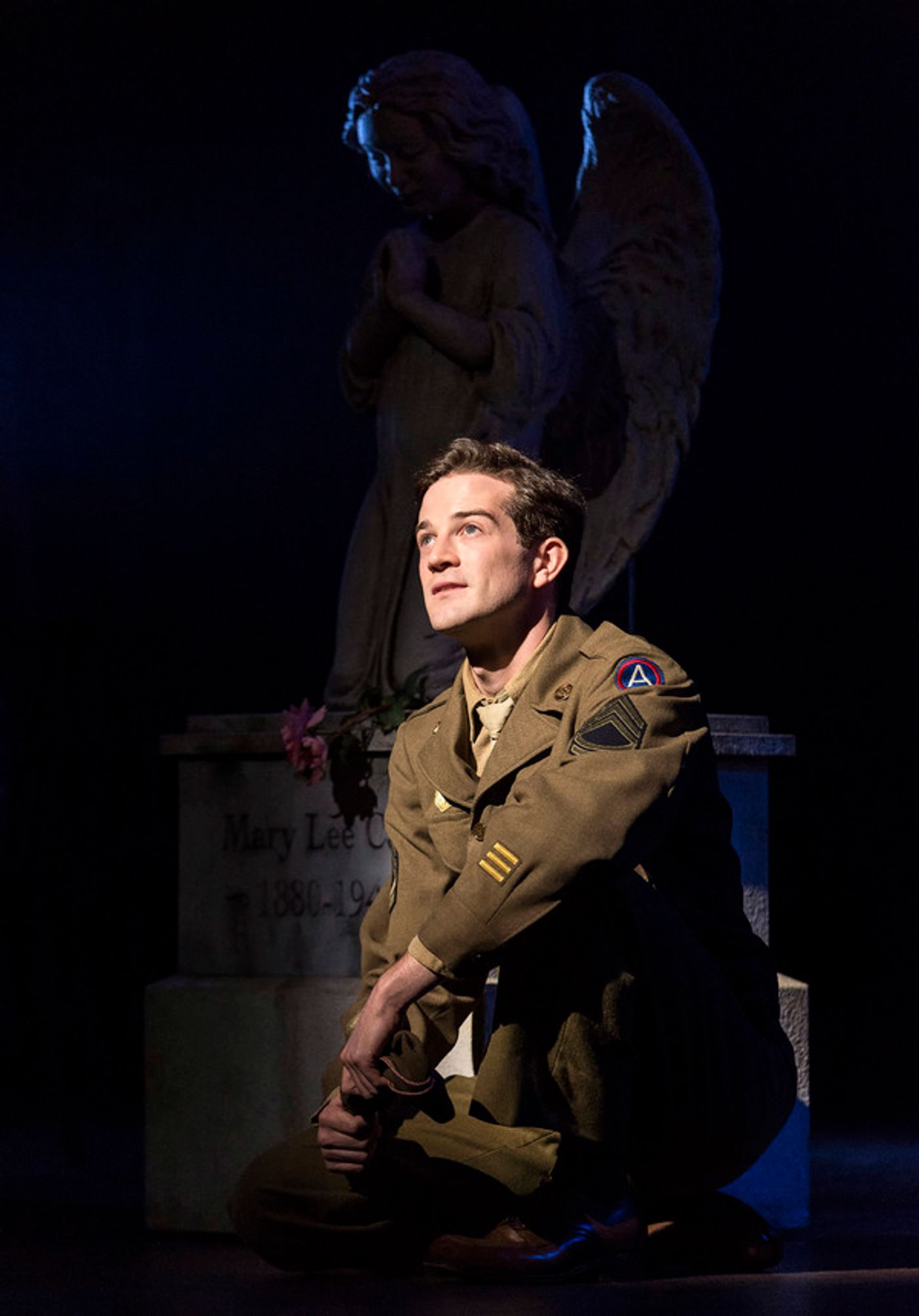 EXCLUSIVE: First Look at Carmen Cusack and Company in BRIGHT STAR Onstage in Los Angeles  Image