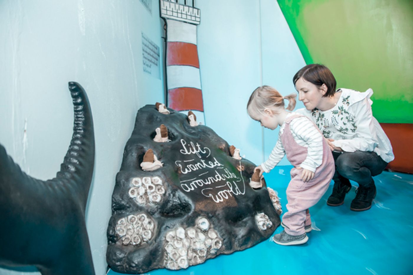 Photo Flash: Julia Donaldson and Axel Scheffler's 'A World Inside a Book' Exhibit Opens this Weekend  Image