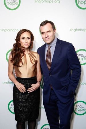 Judith Grey and Greg Kelly Photo