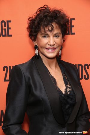 Mercedes Ruehl  Photo