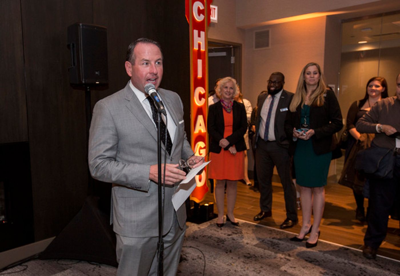 Photos: Les Misérables Cast Performs at Cambria Chicago Loop – Theatre District Grand Opening  Image