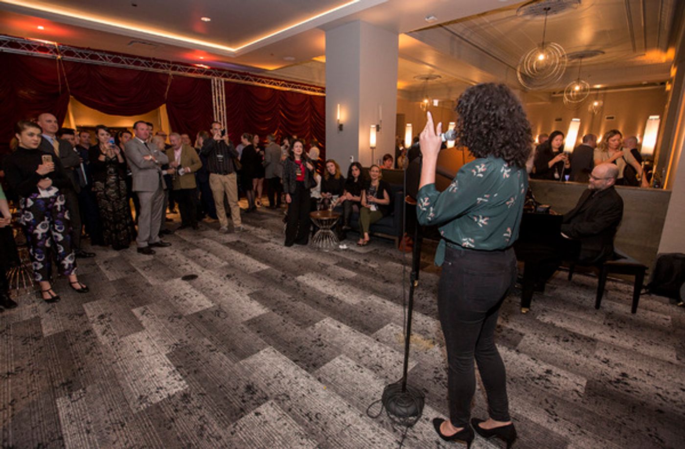 Photos: Les Misérables Cast Performs at Cambria Chicago Loop – Theatre District Grand Opening  Image