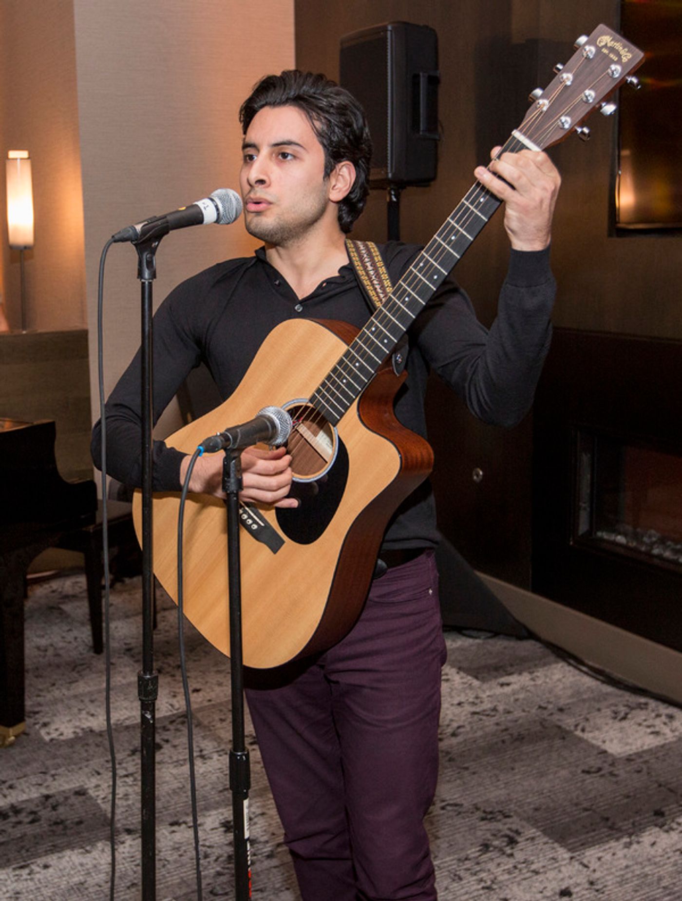 Photos: Les Misérables Cast Performs at Cambria Chicago Loop – Theatre District Grand Opening  Image