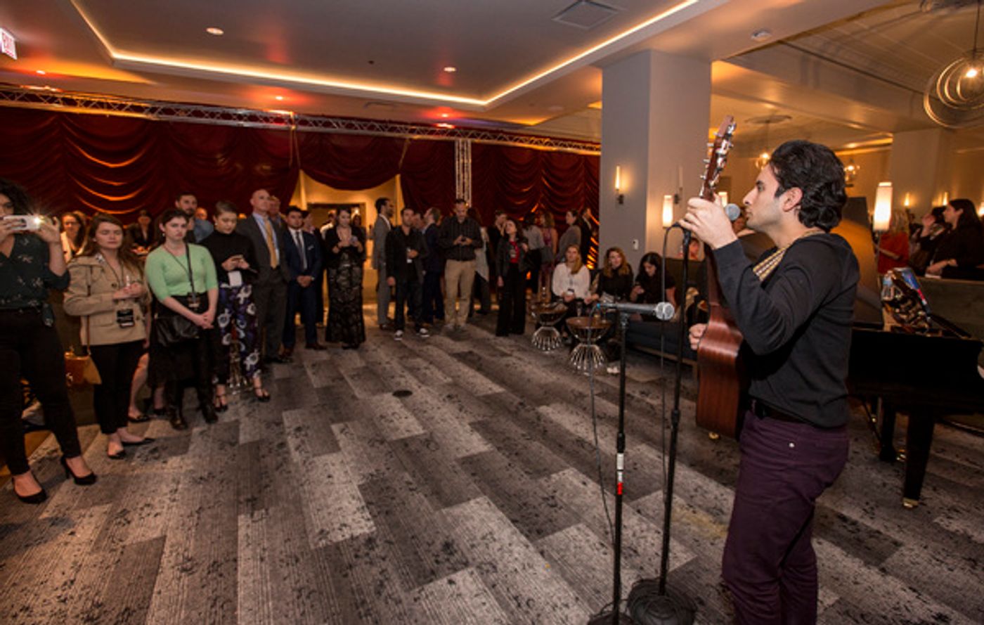 Photos: Les Misérables Cast Performs at Cambria Chicago Loop – Theatre District Grand Opening  Image