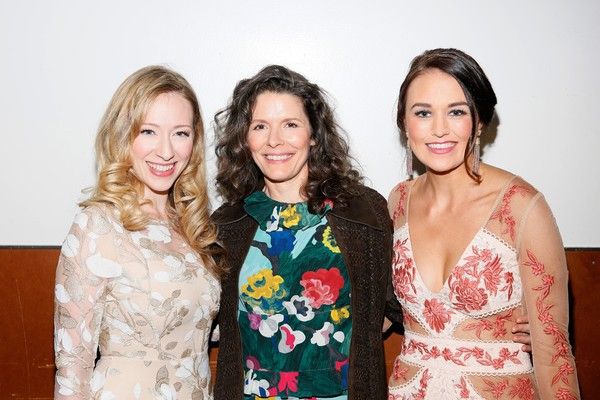 Kaitlyn Davidson, Edie Brickell and Maddie Shea Baldwin Photo