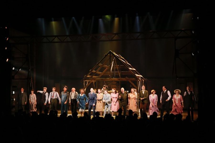 Photo Flash: The Sun Shines Again! BRIGHT STAR Tour Opens in LA Image