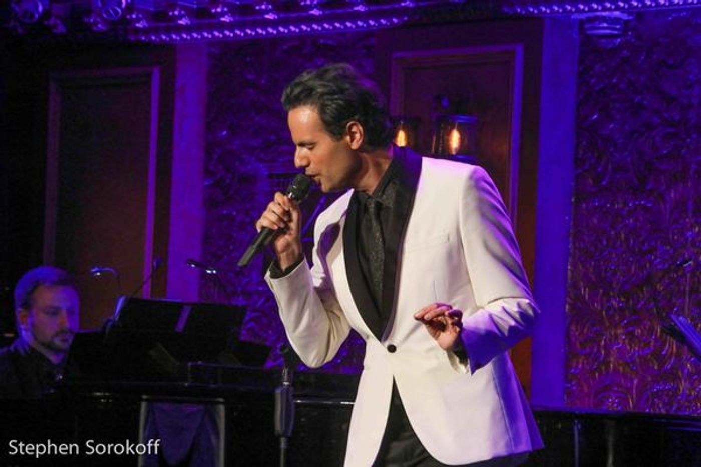 Photo Coverage: Isaac Sutton Makes Feinstein's/54 Below Debut with LAS VEGAS-NYC  Image