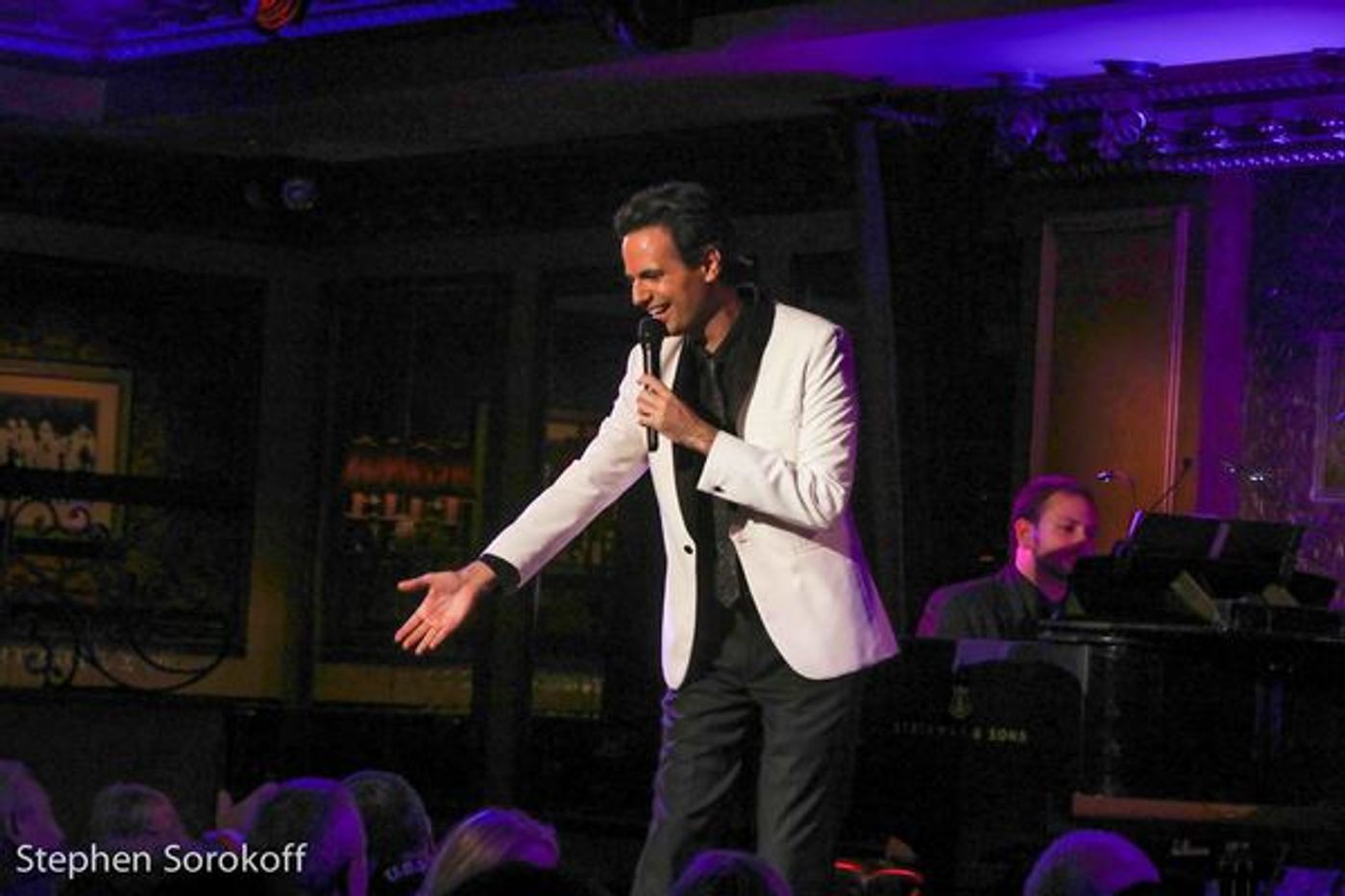 Photo Coverage: Isaac Sutton Makes Feinstein's/54 Below Debut with LAS VEGAS-NYC  Image