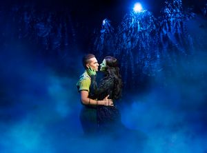 Aaron Sidwell and Amy Ross Photo