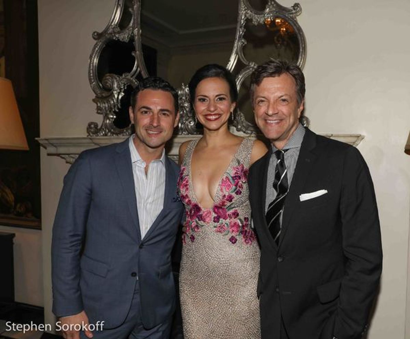 Photo Coverage: Mandy Gonzalez Makes Cafe Carlyle Debut with FEARLESS Photo Coverage: Mandy Gonzalez Makes Cafe Carlyle Debut with FEARLESS Image