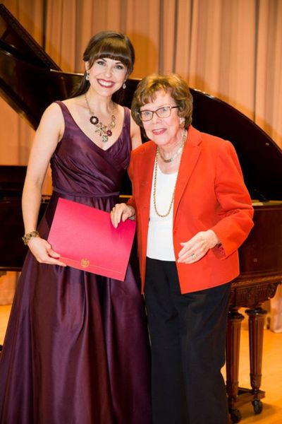 Shannon Jennings, Mildred Miller Posvar 
 Photo