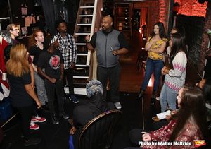 James Monroe Iglehart with students @ BroadwayWorld James Monroe Iglehart with students Photo