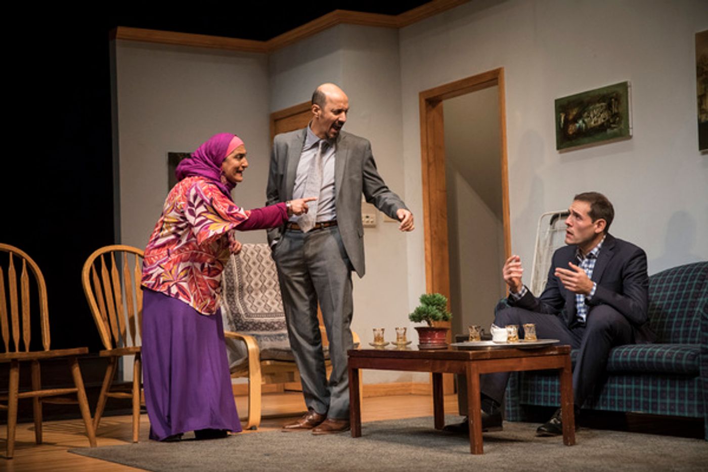 Photo Flash: First Look at YASMINA'S NECKLACE at the Goodman Theatre  Image