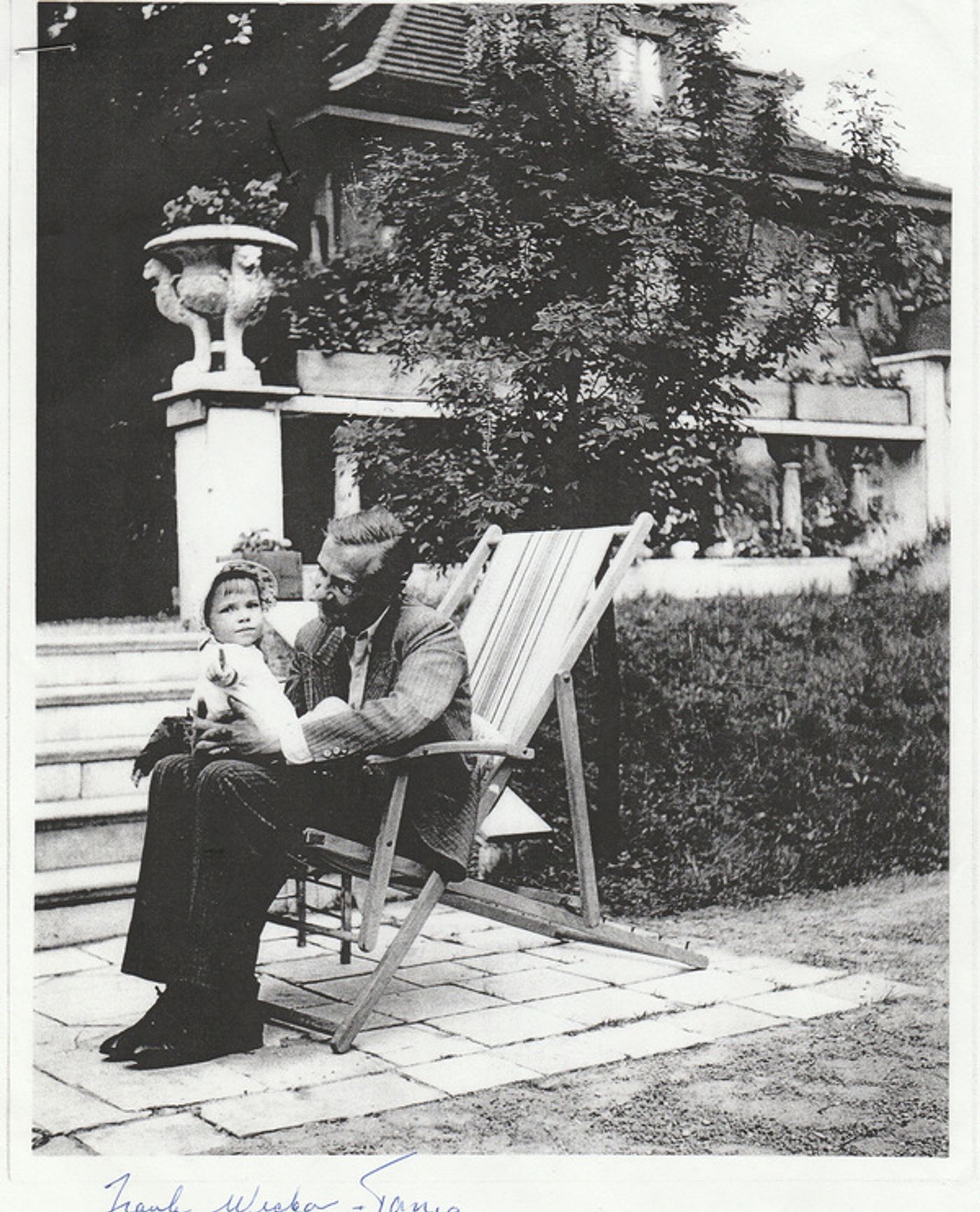 Photo Flash: THE RED DRESS Explores the True Story of Life of One Family Between Two Wars  Image