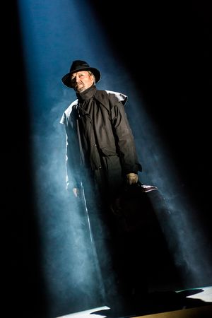 Peter Bowle @ BroadwayWorld Peter Bowle Photo