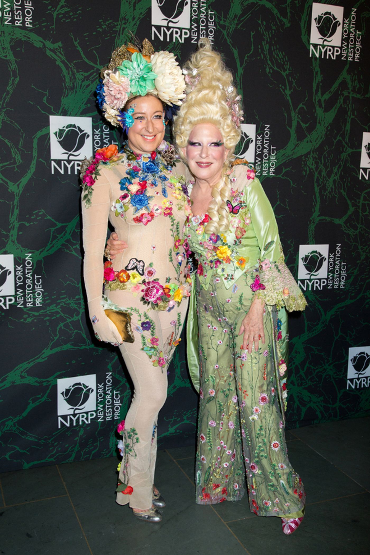 Photo Coverage: HELLO, DOLLY! Cast Dresses Up for Bette Midler's Hulaween!  Image